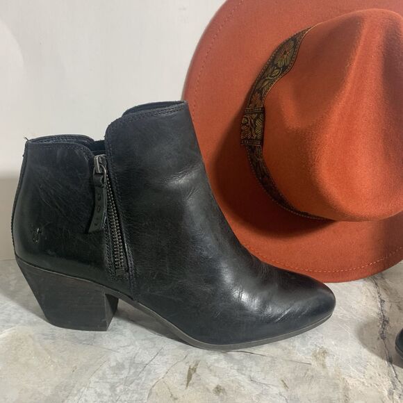 Frye Black Leather Stacked Heel Zippered Ankle Boots Women’s Size 9 M - Picture 8 of 16